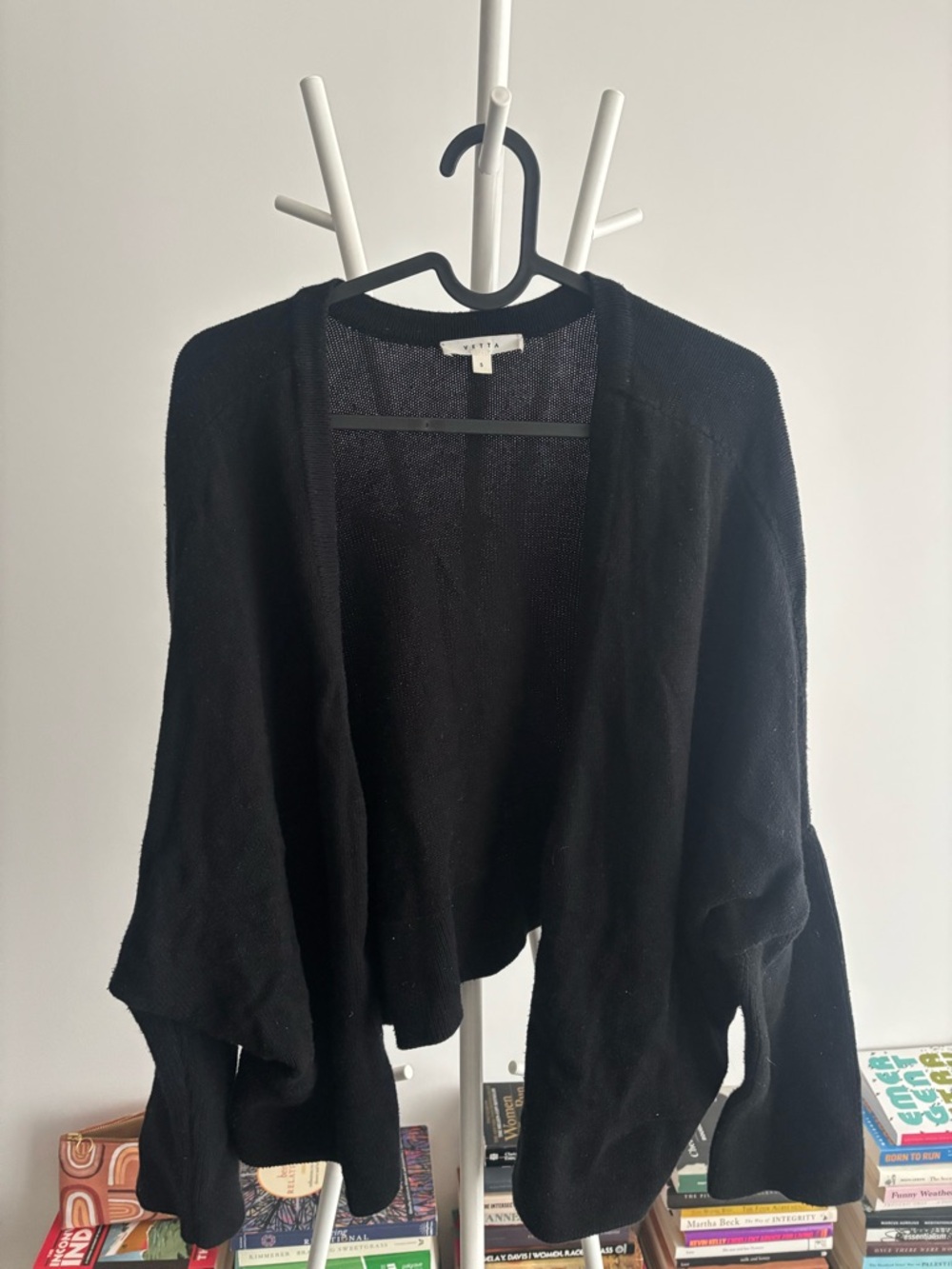 VETTA Black Open-Front Lightweight Cardigan